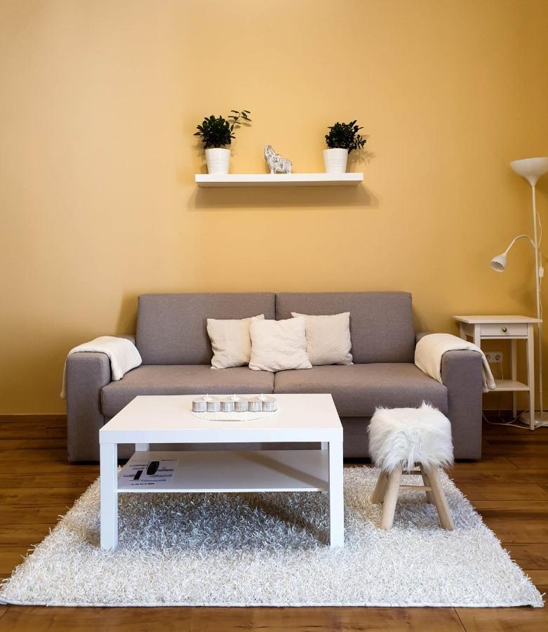 Апартаменти Corvin City Center Kisfaludy Apartman Будапешт Екстер'єр фото