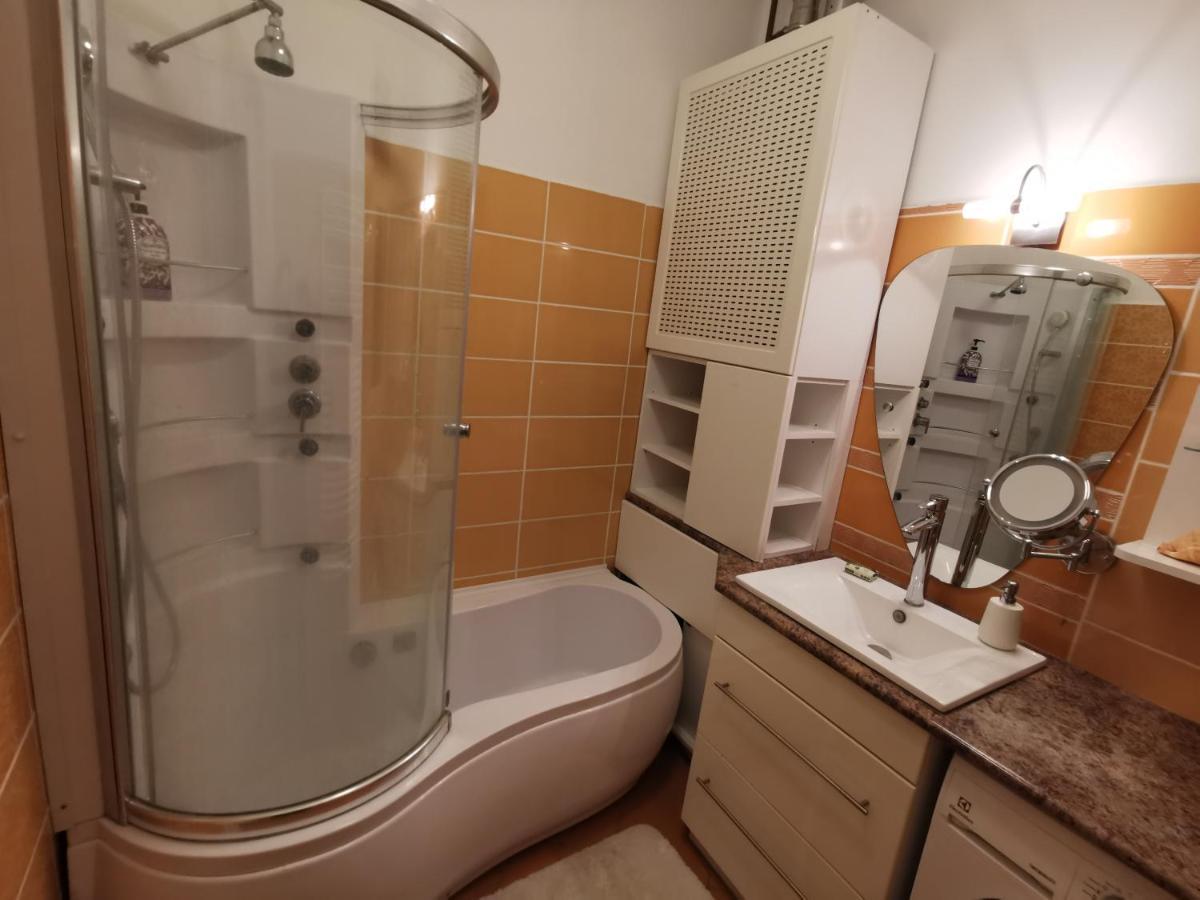Апартаменти Corvin City Center Kisfaludy Apartman Будапешт Екстер'єр фото